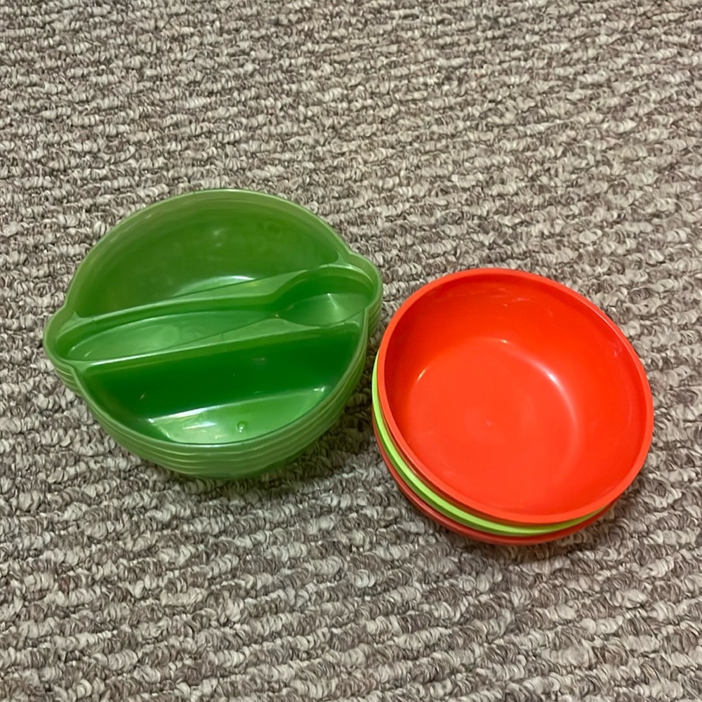 Stackable kids bowls